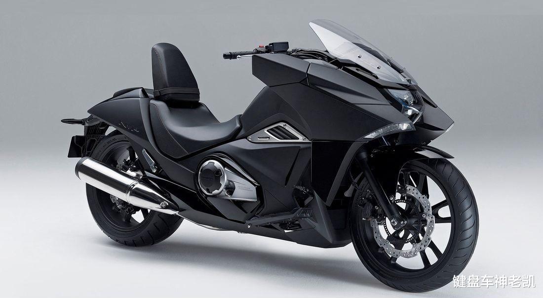 本田DCT车型诞生十周年，盘点那些自动换挡的跨骑摩托车