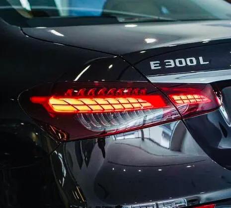21款奔驰E300L尊贵运动版9月落地64万，贵吗？