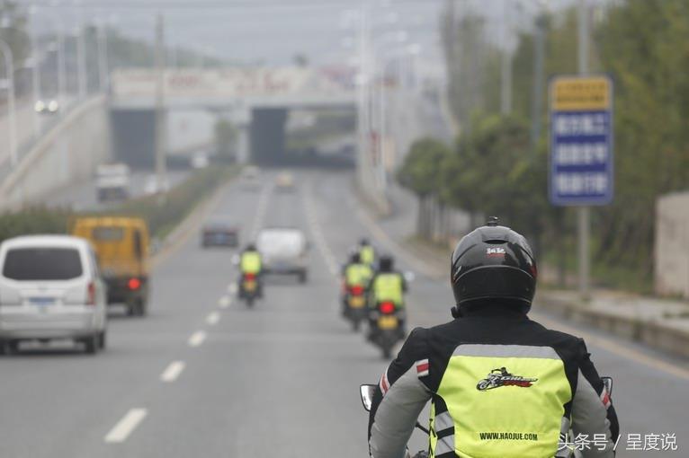 7月1日开始，摩托车可以在高速公路行驶啦，但要符合这6条规定